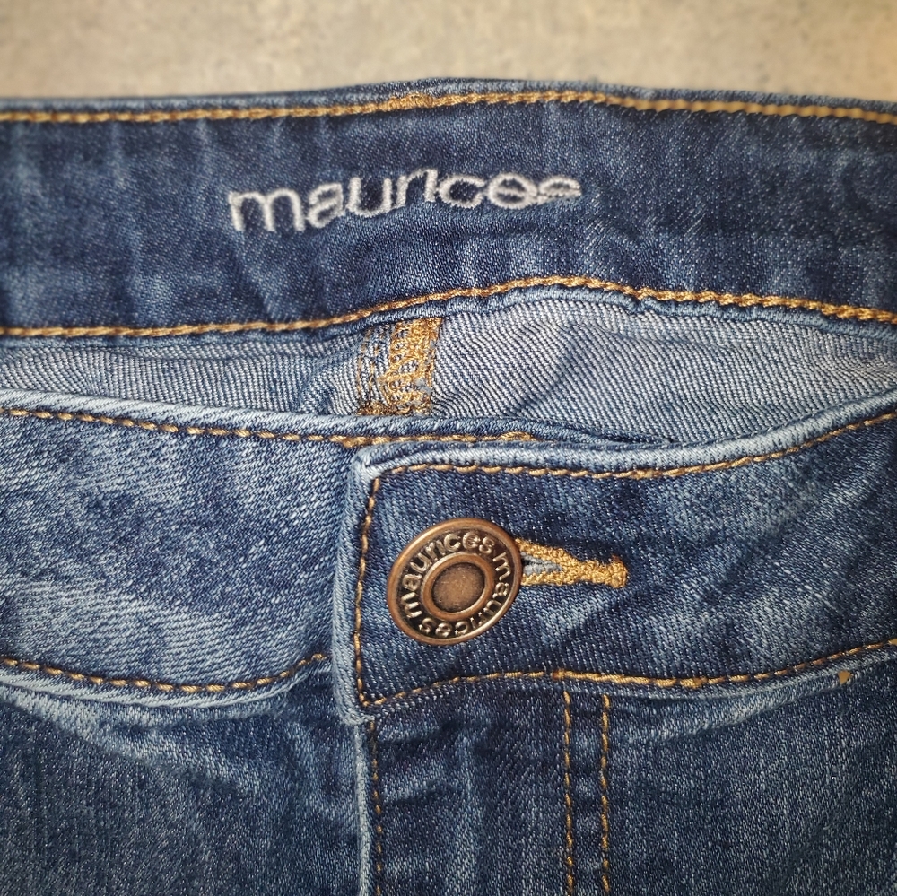 Maurices straight jeans Long Length